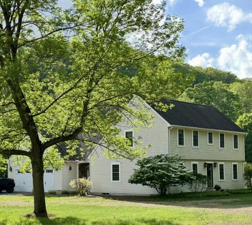 248 Stillwater Rd, Deerfield - $765,000