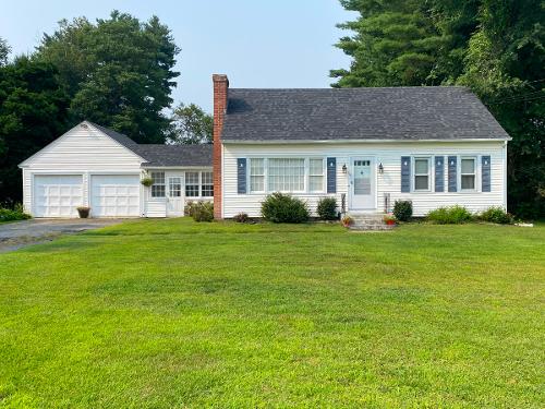 84 Thayer Rd, Greenfield - $380,000