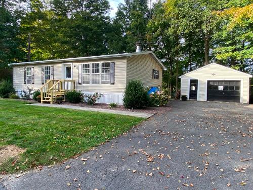 109 Depot St, Bernardston - $206,000