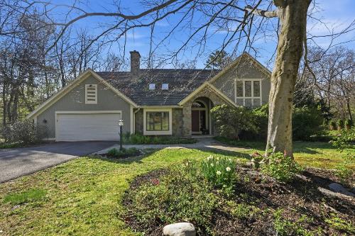 28 Trillium Way, Amherst - $949,900
