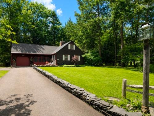 26 Oak Hill Rd, Greenfield - $479,900