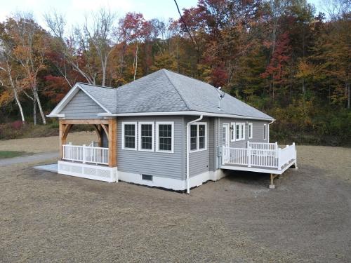 638 Greenfield Rd, Deerfield - $650,000