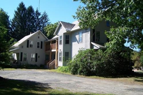 260 Silver St, Greenfield - $390,000